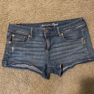 American eagle jean shorts size 14